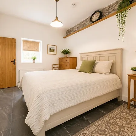 Peaceful Connemara Retreat Near The Coast בית נופש *